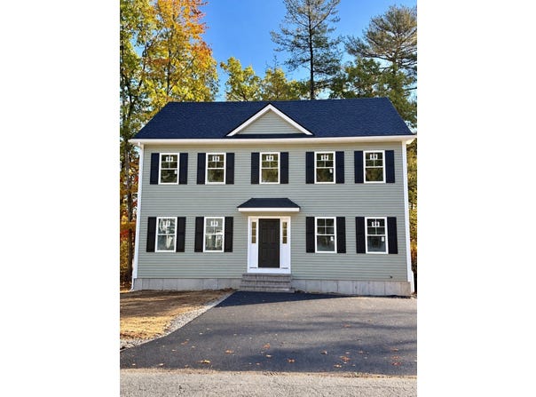 12 Shawsheen Rd, Billerica, MA 01821