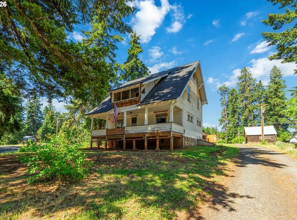 851 SNOWDEN Rd, WhiteSalmon, WA 98672