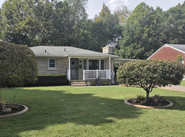 5440 Southview Dr, Louisville, KY 40214