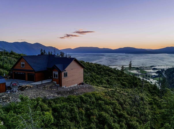 374 Carbine Dr, Clark Fork, ID 83811