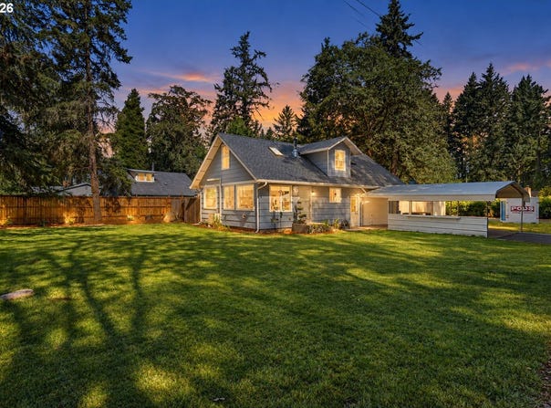 88251 LAKE SIDE Dr, Veneta, OR 97487