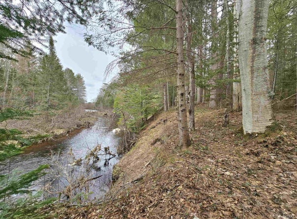 Railroad Lane, Marquette, MI 49855