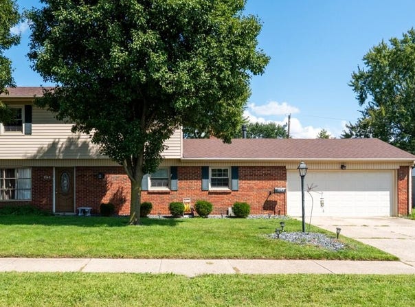 1145 Crestview Drive, Troy, OH 45373