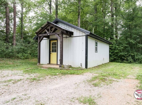 3247 Moodyville Loop, Byrdstown, TN 38549