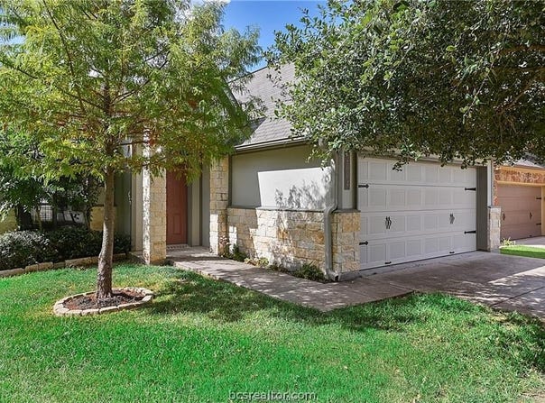 2004 Spring Leaf Court, Bryan, TX 77807
