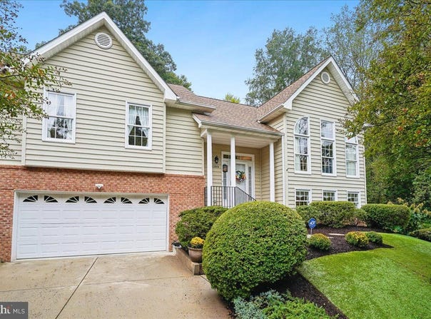 15918 EDGEWOOD Drive, DUMFRIES, VA 22025