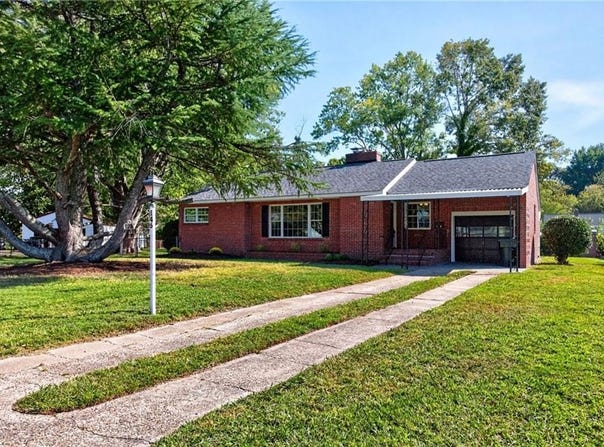 146 Cambridge Place, Hampton, VA 23669