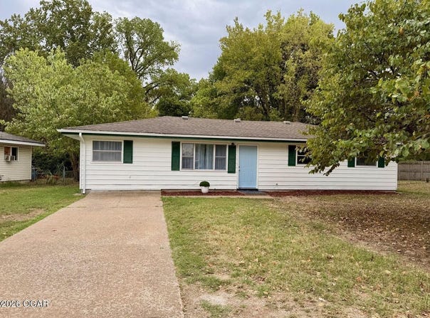 825 Shartel Drive, Neosho, MO 64850
