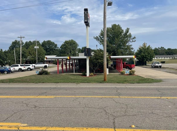 1407 E 8th St, Danville, AR 72833