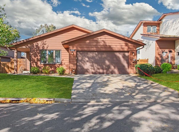 5347 Emerald Way, Apple Valley, MN 55124
