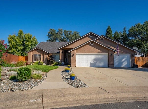 5854 Beaumont Drive, Redding, CA 96003