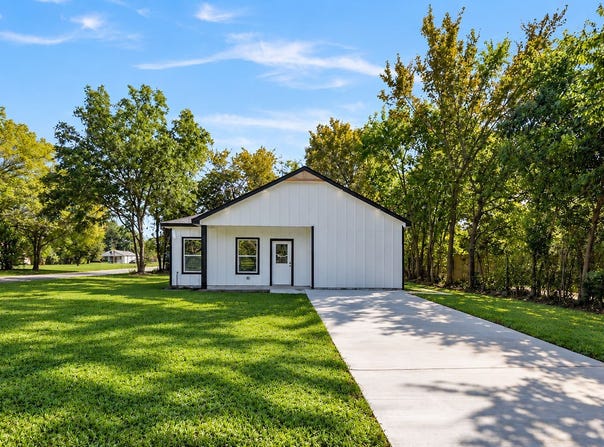 1119 E Collin Street, Corsicana, TX 75110