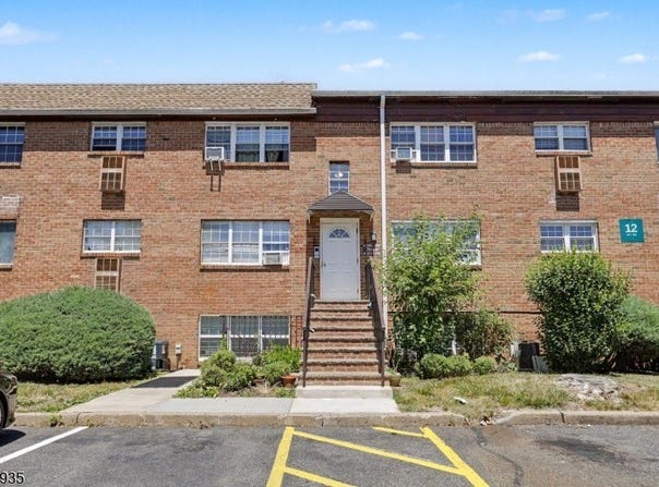 288 College Dr, Edison Twp., NJ 08817-5998