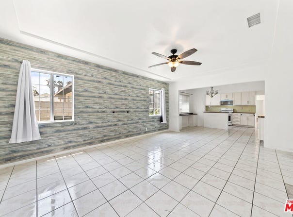 4927 W 99th St, Inglewood, CA 90301