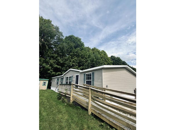 30 Oak Street, Oakland, ME 04963