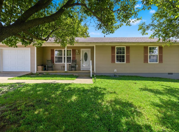 215 Azalea Street, Harrodsburg, KY 40330