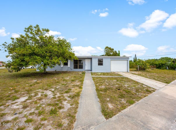 3000 Garden Terrace NE, Palm Bay, FL 32905