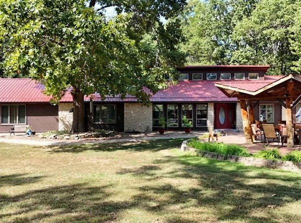 23752 State Highway Ra, Golden, MO 65658