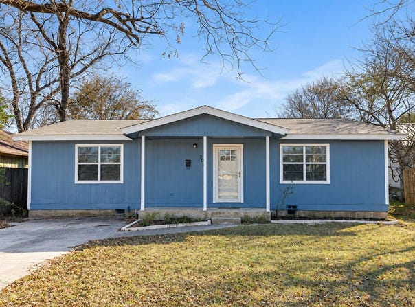 303 E AUSTIN Ave, Round Rock, TX 78664
