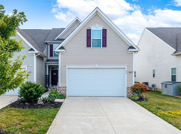 824 Robinson Drive, LaGrange, OH 44050