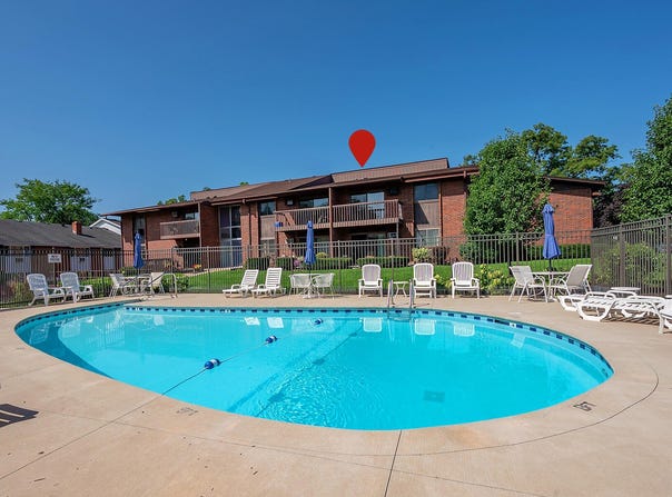 1270 Wisconsin St, Lake Geneva, WI 53147