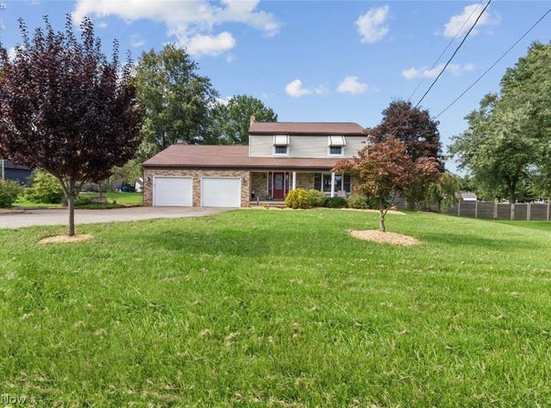 47568 Middle Ridge Road, Amherst, OH 44001