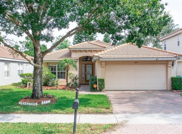 5897 Buford Street, Orlando, FL 32835