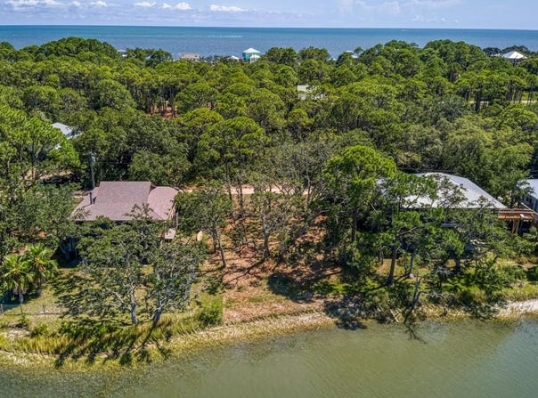175 Harbor Circle, Alligator Point, FL 32346