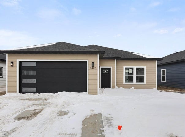 3422 34th Street West, Williston, ND 58801