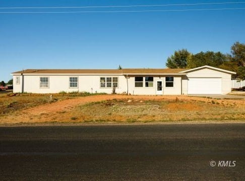 1686 S Powell Dr, Kanab, UT 84741