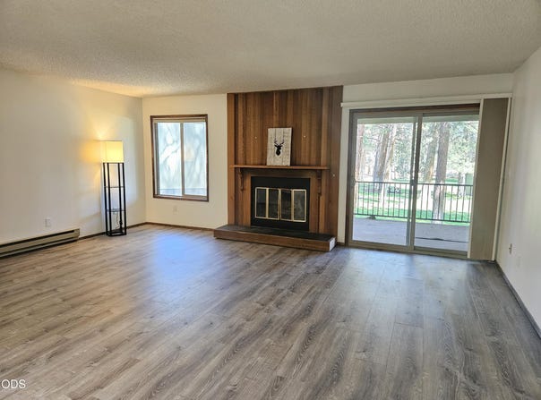821 E Desperado Trail, Sisters, OR 97759