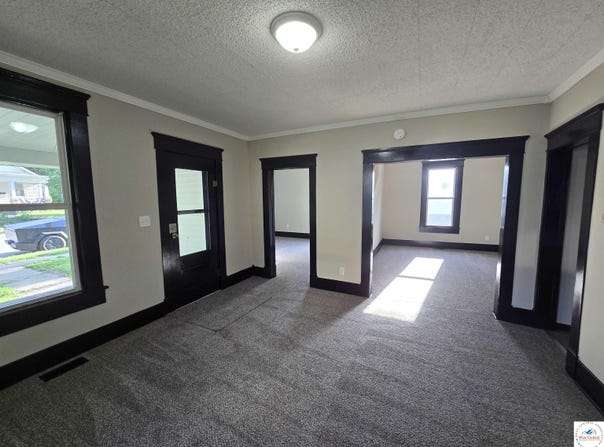 307 E Ohio Street, Clinton, MO 64735