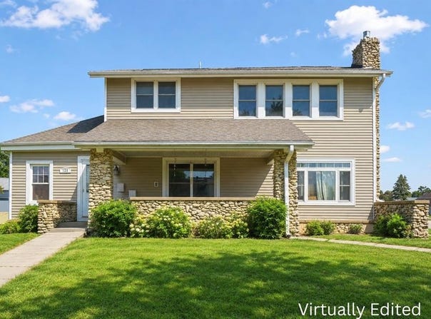 125 E 3rd Street, Monticello, IA 52310