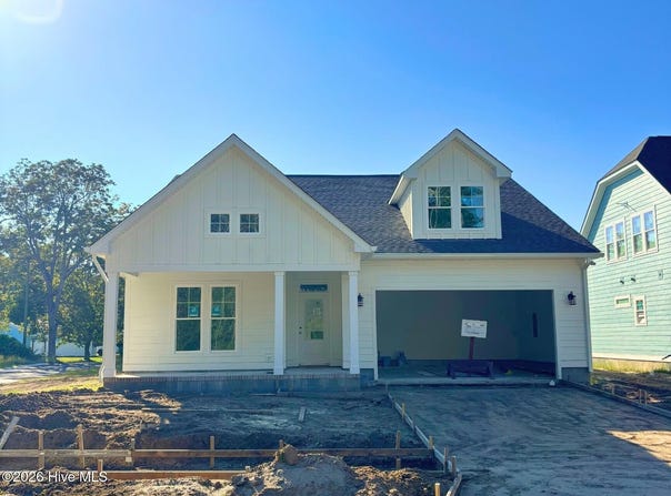 108 Pine View Boulevard, Beaufort, NC 28516