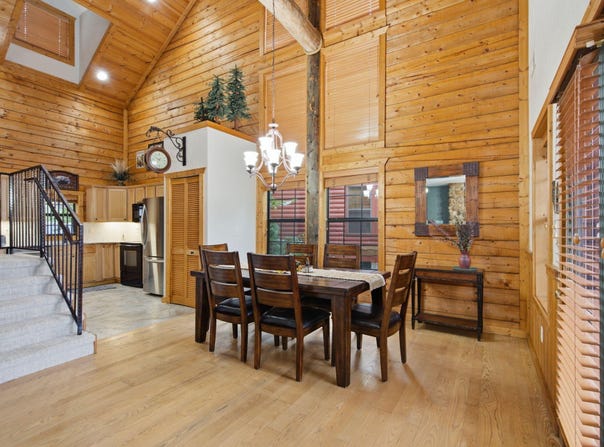 132 Rock Candy Lane, Branson, MO 65616