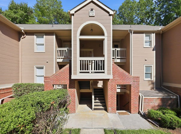 101 Marbury Court, Cary, NC 27513