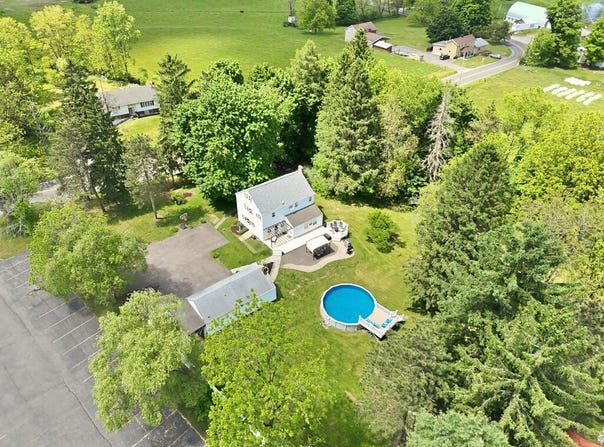 34 Goodrich Rd, Owego, NY 13827