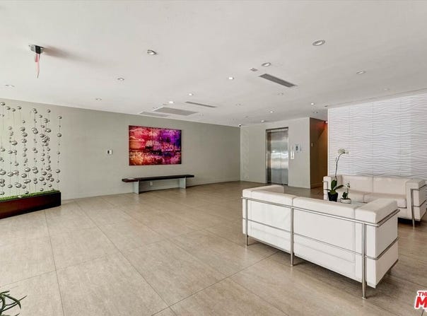 11657 Chenault St, Los Angeles, CA 90049