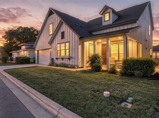 1141 Lucca Dr, Dripping Springs, TX 78620