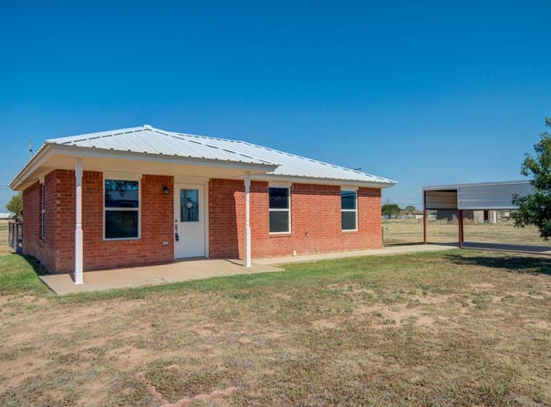 1101 Avenue F, Ralls, TX 79357