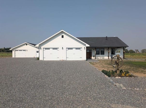 840 Lavender Ln, Powell, WY 82435