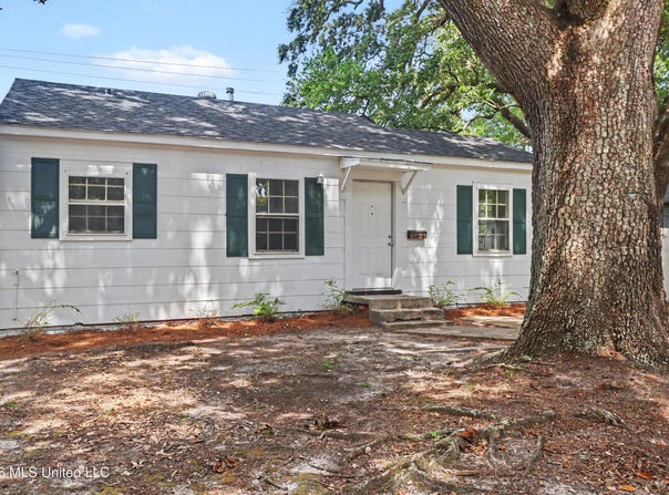 1496 Guice Place, Biloxi, MS 39530