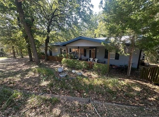 10691 Pin Oak, Kingston, OK 73439