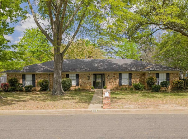 507 Sheffield Dr, Longview, TX 75605