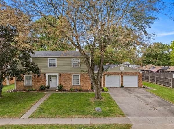 1703 Mayfair Road, Champaign, IL 61821