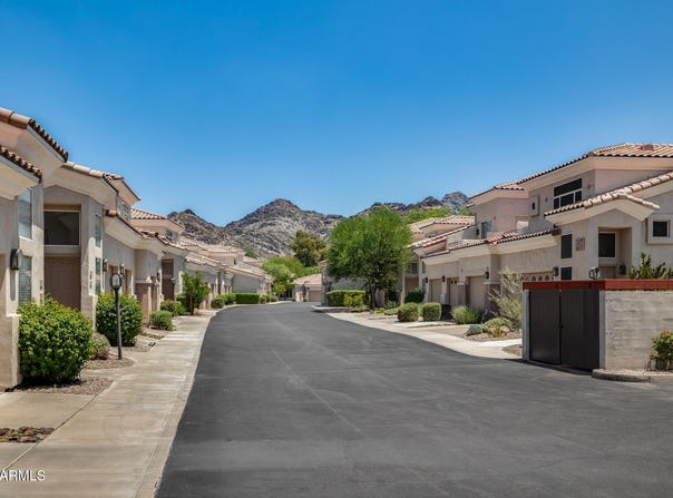 1747 E NORTHERN Avenue, Phoenix, AZ 85020