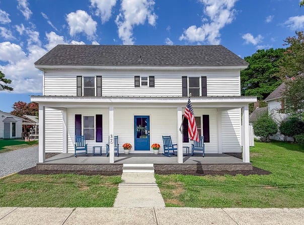 37 MAIN ST, WACHAPREAGUE, VA 23480