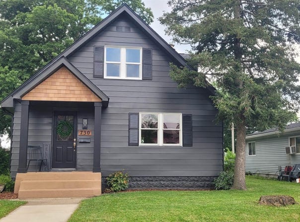 730 Jackson Street, Mishawaka, IN 46544-4655
