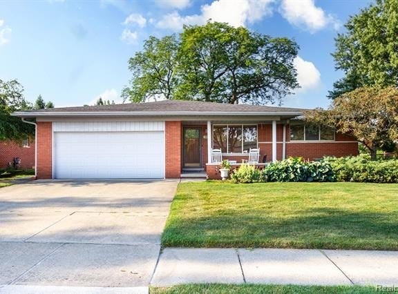 13332 Martin Road, Warren, MI 48088