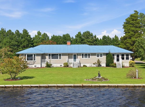 835 Foreman Ln., Belhaven, NC 27810